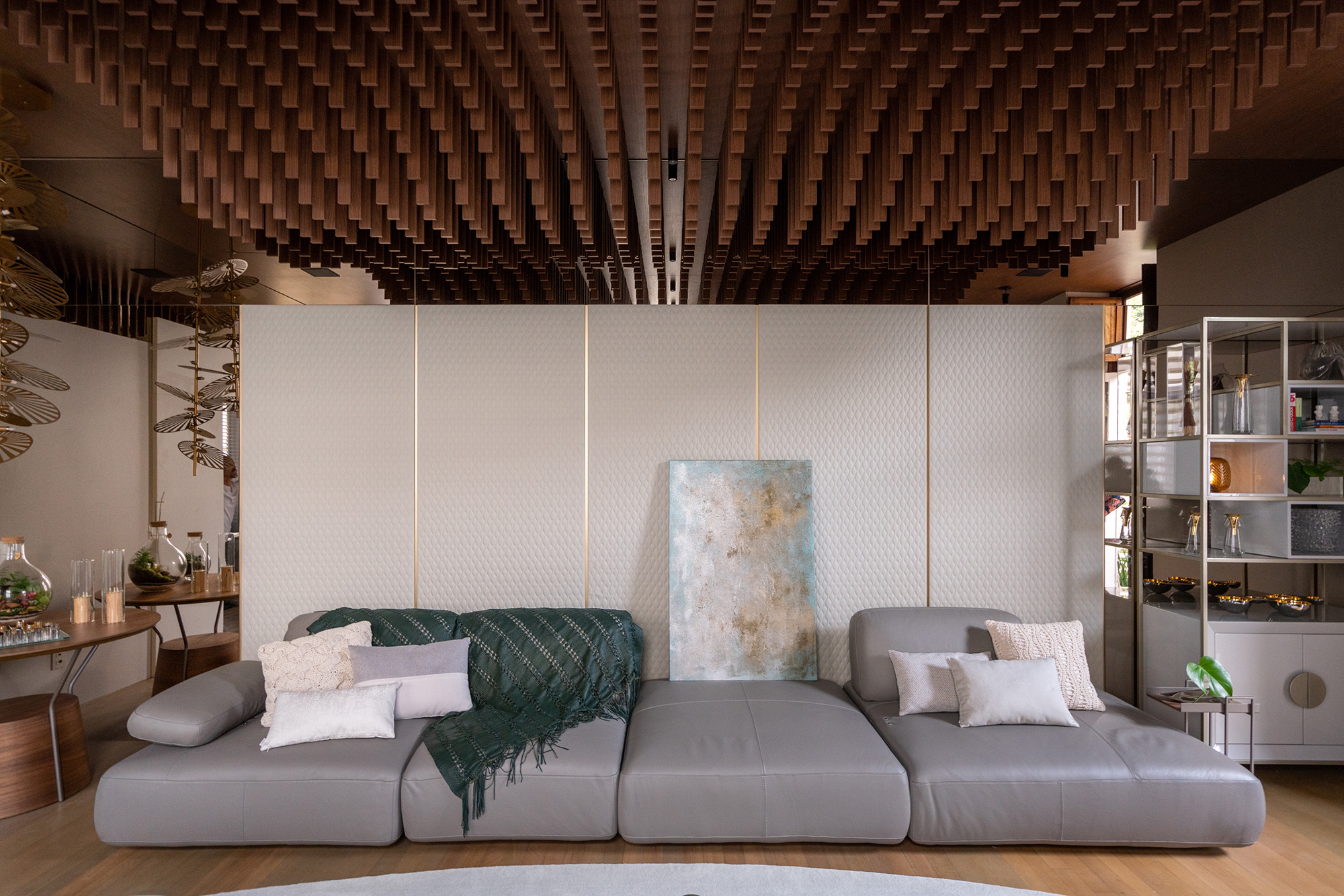 rogerio pandolfo arquitetura estar dolce far niente sala sofa tapete poltrona